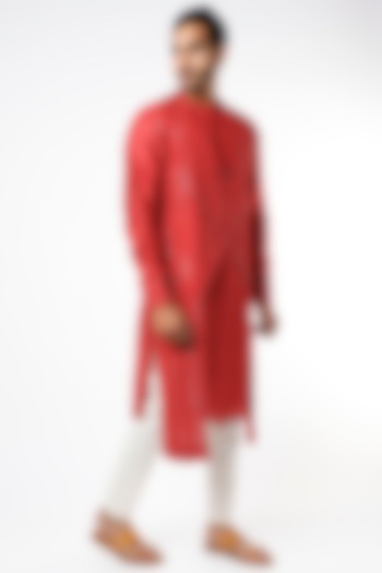 Red Chanderi Silk Kurta Set by Kudrat Couture at Pernia's Pop Up Shop