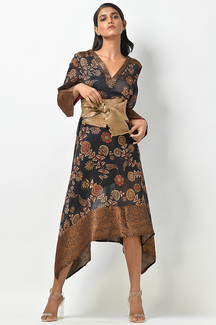 Gold Pleated Belt by Kiran Uttam Ghosh at Pernia's Pop Up Shop