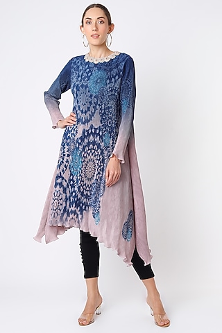 Navy Blue & Salmon Pink Printed Kaftan by Kiran Uttam Ghosh