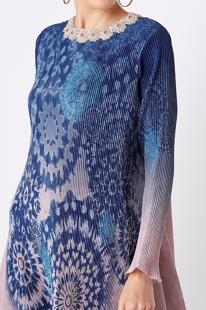 Navy Blue & Salmon Pink Printed Kaftan by Kiran Uttam Ghosh at Pernia's Pop Up Shop