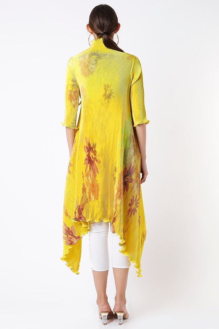 Yellow Digital Printed Wrapped Kurta by Kiran Uttam Ghosh at Pernia's Pop Up Shop
