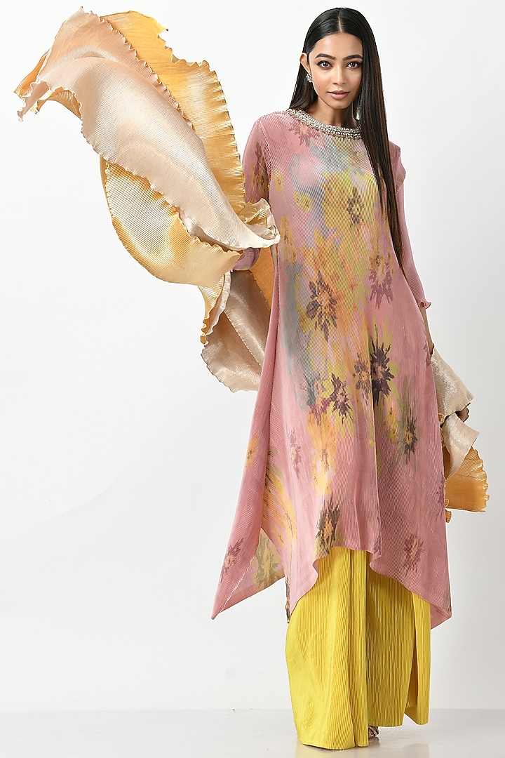 Peach Printed Kaftan by Kiran Uttam Ghosh at Pernia's Pop Up Shop
