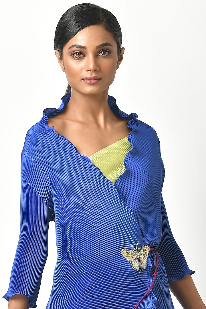 Indigo Pleated Polyester Wrap by Kiran Uttam Ghosh at Pernia's Pop Up Shop