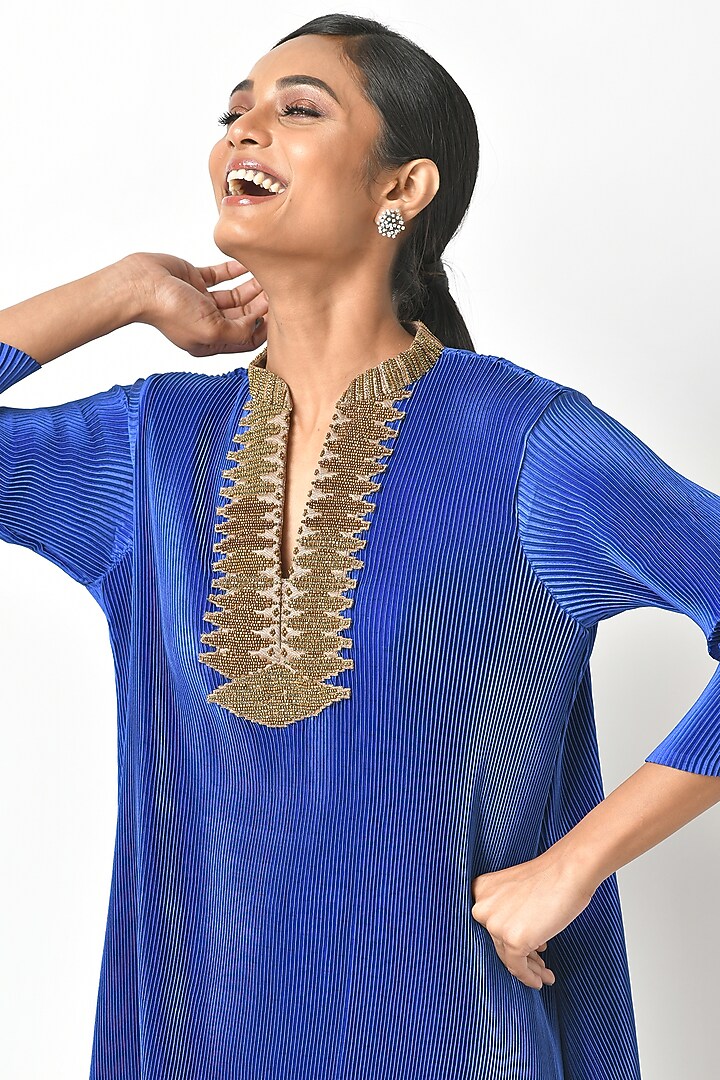 Indigo Embroidered Kaftan by Kiran Uttam Ghosh at Pernia's Pop Up Shop