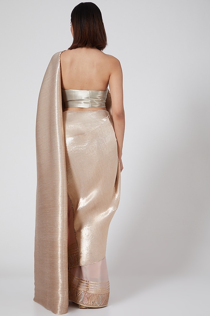 Peach Pearl Embroidered Pleated Wedding Saree by Kiran Uttam Ghosh at Pernia's Pop Up Shop