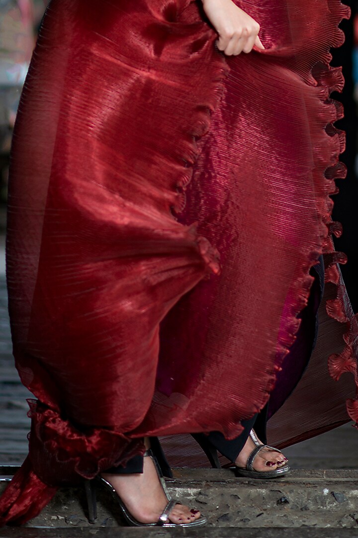 Maroon Pleated Polyester & Sheer Dupatta by Kiran Uttam Ghosh at Pernia's Pop Up Shop