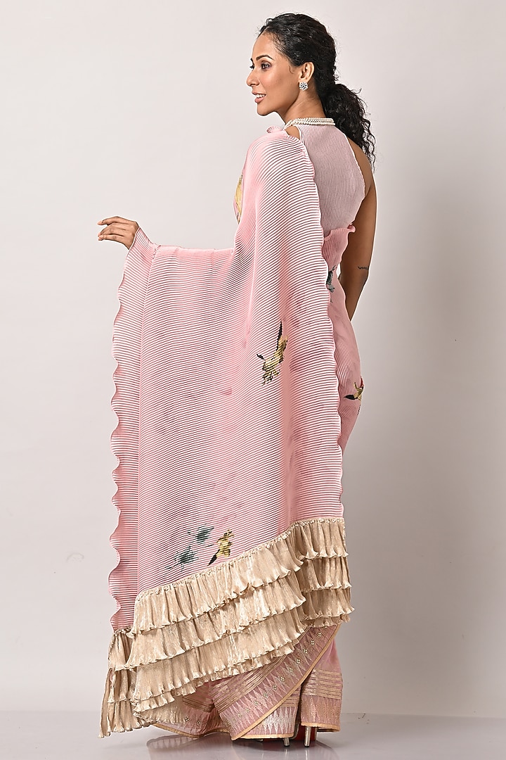 Salmon Pleated Polyester Printed Wedding Saree Set by Kiran Uttam Ghosh at Pernia's Pop Up Shop
