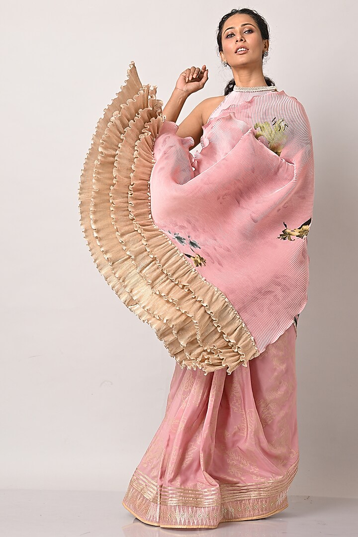 Salmon Pleated Polyester Printed Wedding Saree Set by Kiran Uttam Ghosh at Pernia's Pop Up Shop
