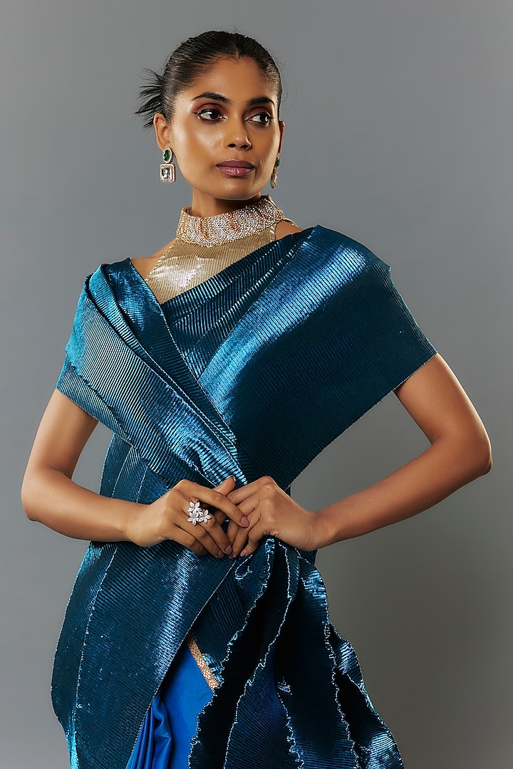 Blue Crepe & Pleated Polyester Wedding Saree Set by Kiran Uttam Ghosh at Pernia's Pop Up Shop