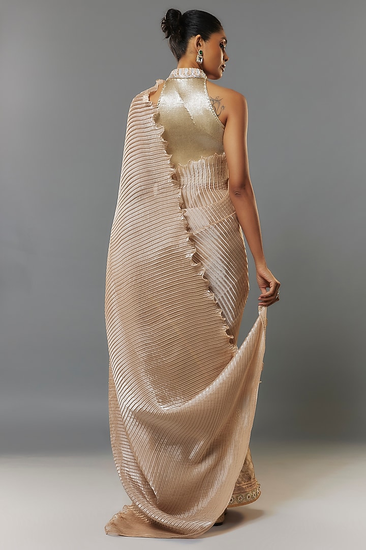 Beige Crepe & Pleated Polyester Wedding Saree Set by Kiran Uttam Ghosh at Pernia's Pop Up Shop
