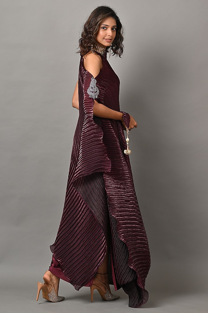Blackberry Polyester Pleated Drape With Tunic by Kiran Uttam Ghosh at Pernia's Pop Up Shop