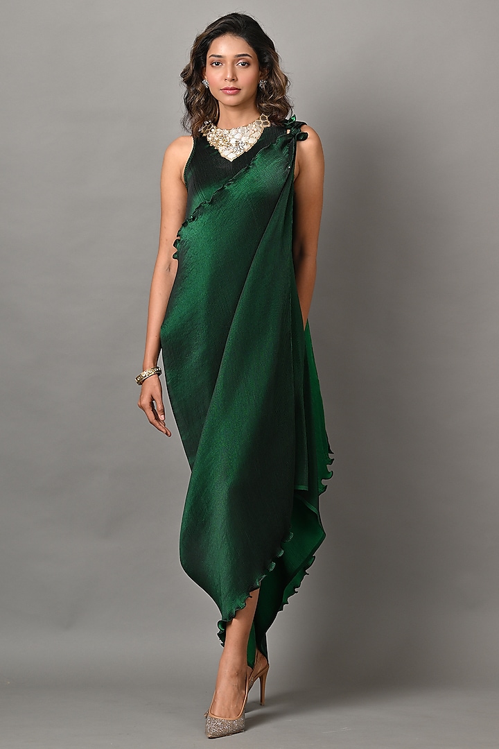 Emerald Polyester Embroidered Cocktail Dress With Drape by Kiran Uttam Ghosh at Pernia's Pop Up Shop