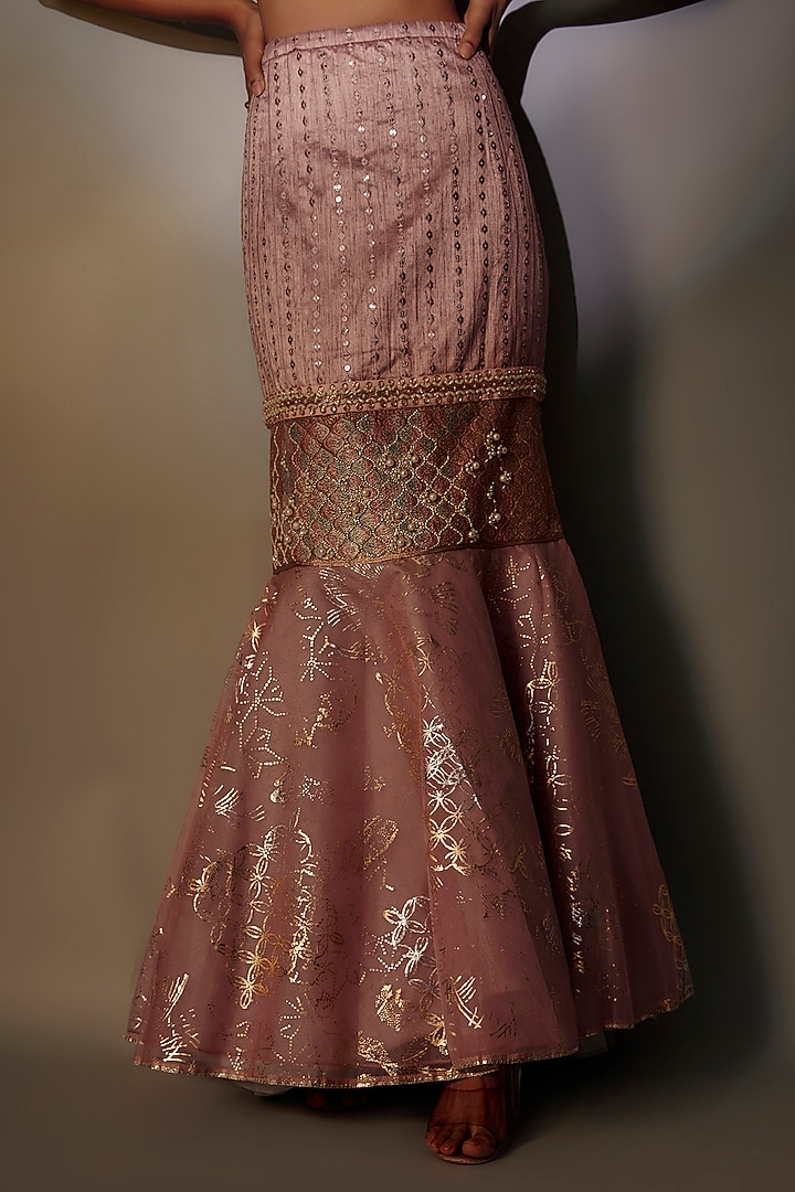 Salmon Woven & Pleated Polyester Draped Skirt Set by Kiran Uttam Ghosh at Pernia's Pop Up Shop
