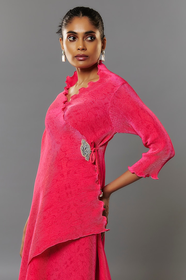 Pink Pleated Polyester Kurta by Kiran Uttam Ghosh at Pernia's Pop Up Shop