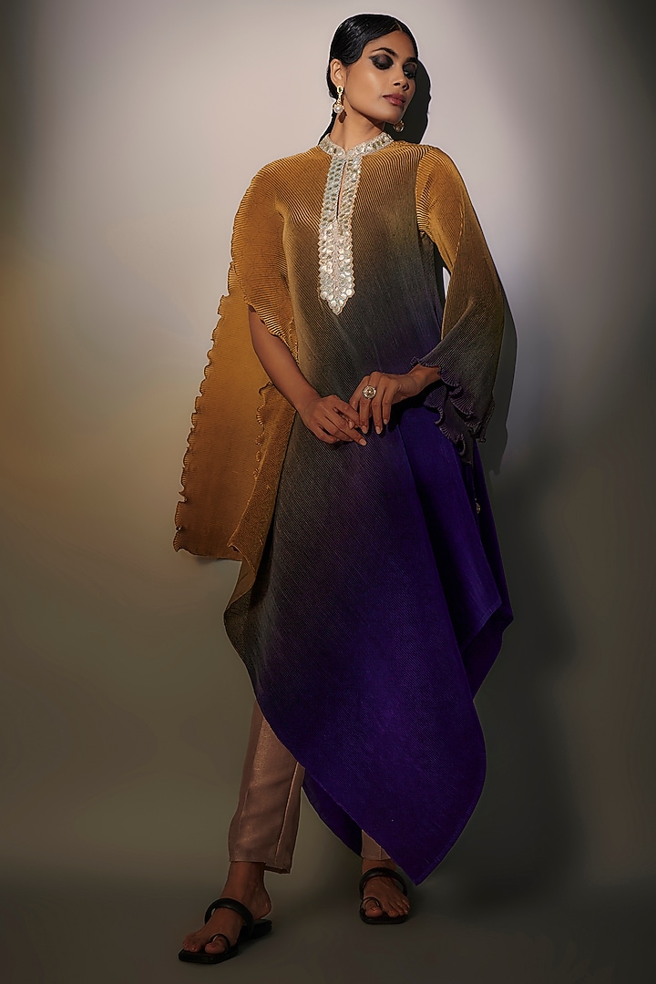 Antique Gold Tweed Trousers by Kiran Uttam Ghosh at Pernia's Pop Up Shop