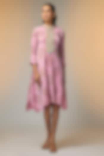 Light Pink Pleated Polyester Kurta by Kiran Uttam Ghosh at Pernia's Pop Up Shop