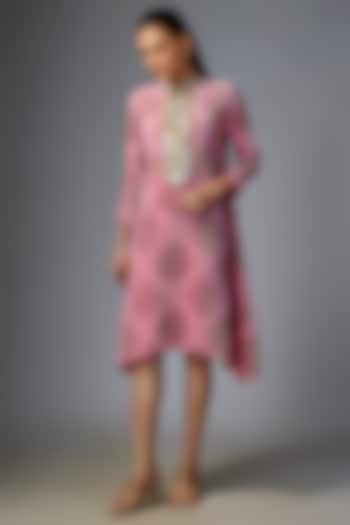 Light Pink Pleated Polyester Kurta by Kiran Uttam Ghosh at Pernia's Pop Up Shop