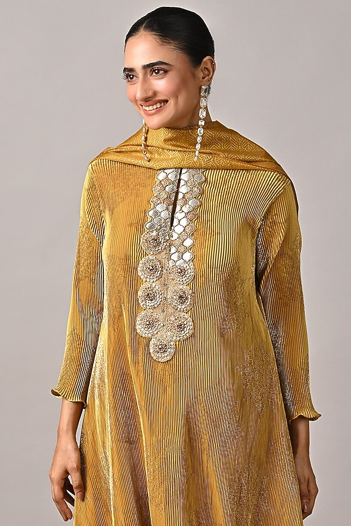 Mustard Polyester Hand Embroidered Kurta by Kiran Uttam Ghosh at Pernia's Pop Up Shop