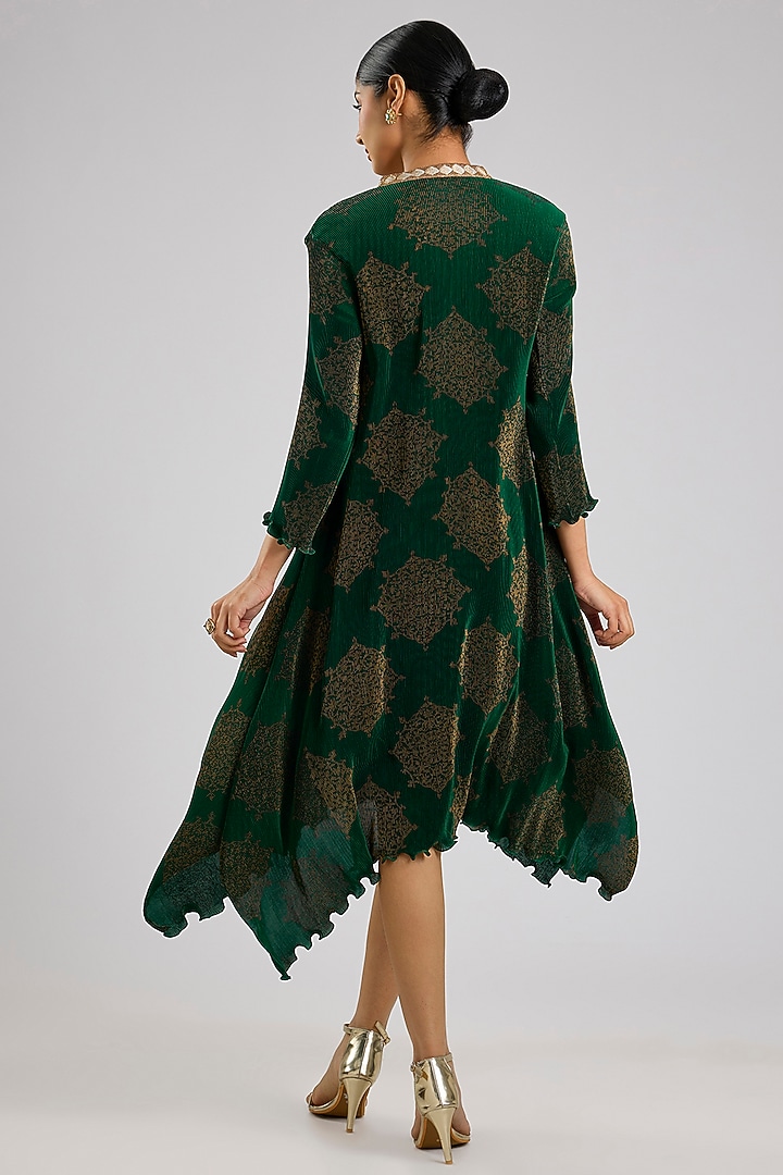Emerald Pleated Polyester Viscose Kurta by Kiran Uttam Ghosh at Pernia's Pop Up Shop