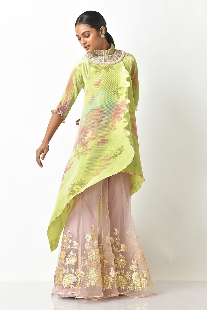 Salmon Embroidered Sharara Pants by Kiran Uttam Ghosh at Pernia's Pop Up Shop