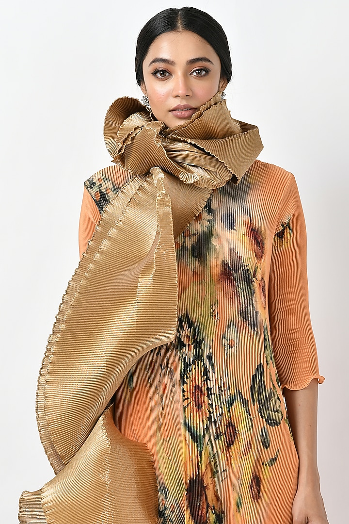 Gold Pleated Polyester Dupatta by Kiran Uttam Ghosh at Pernia's Pop Up Shop