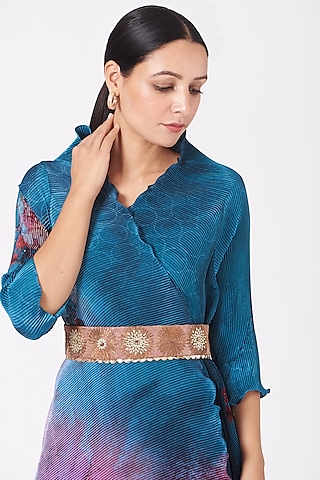 Gold Floral Embroidered Belt by Kiran Uttam Ghosh