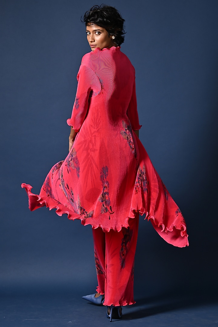 Fuchsia Pleated Polyester Digital Printed Wrapped Cape by Kiran Uttam Ghosh at Pernia's Pop Up Shop