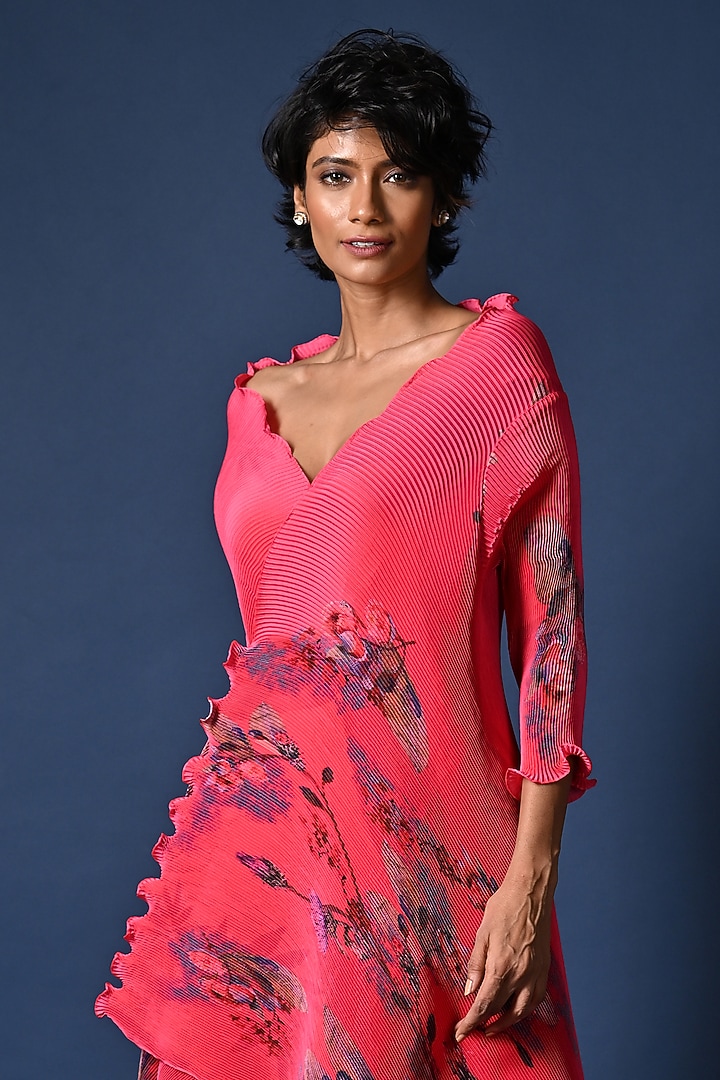 Fuchsia Pleated Polyester Digital Printed Wrapped Cape by Kiran Uttam Ghosh at Pernia's Pop Up Shop