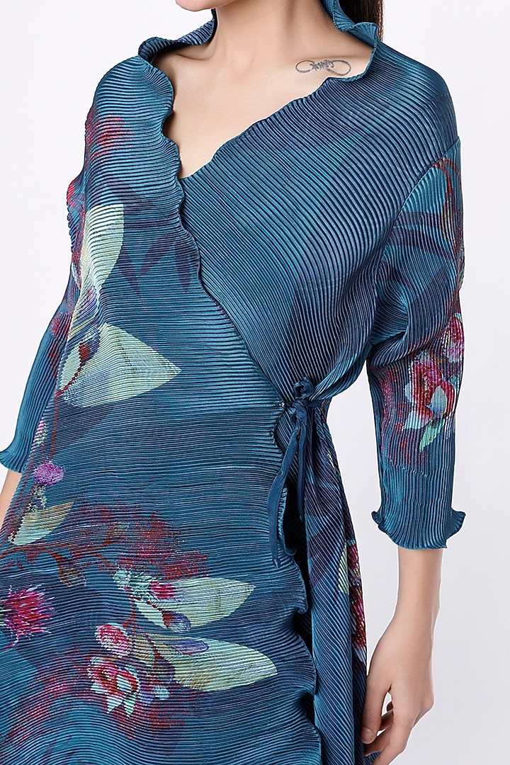 Navy Printed Wrap by Kiran Uttam Ghosh at Pernia's Pop Up Shop