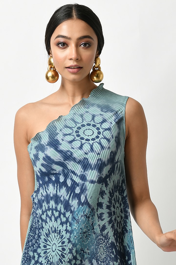 Aqua & Navy Printed One-Shoulder Vacation Dress by Kiran Uttam Ghosh at Pernia's Pop Up Shop