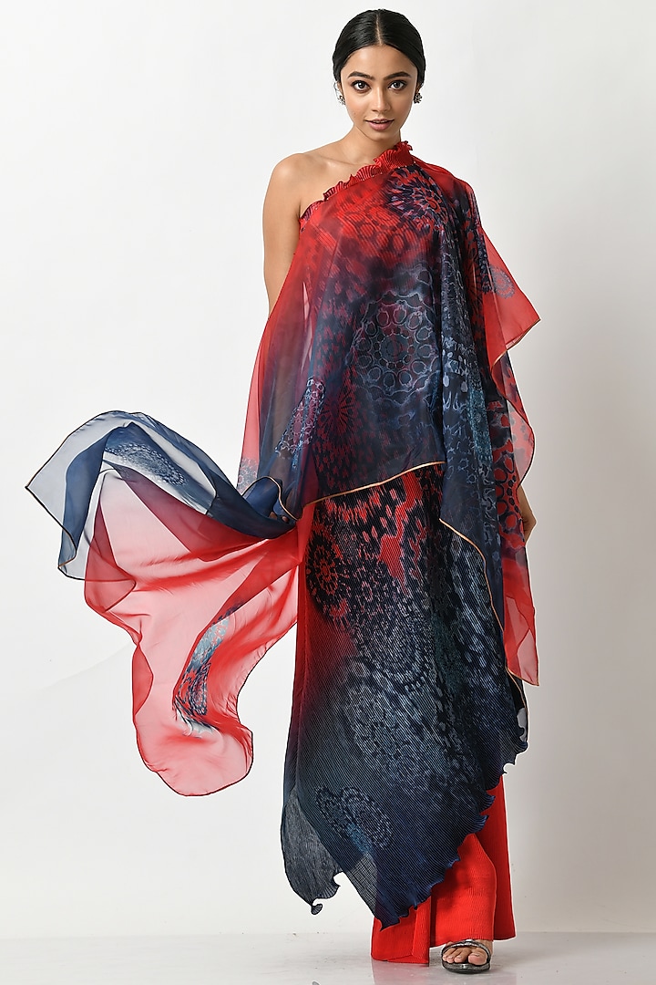 Red & Navy Batik Printed Drape by Kiran Uttam Ghosh