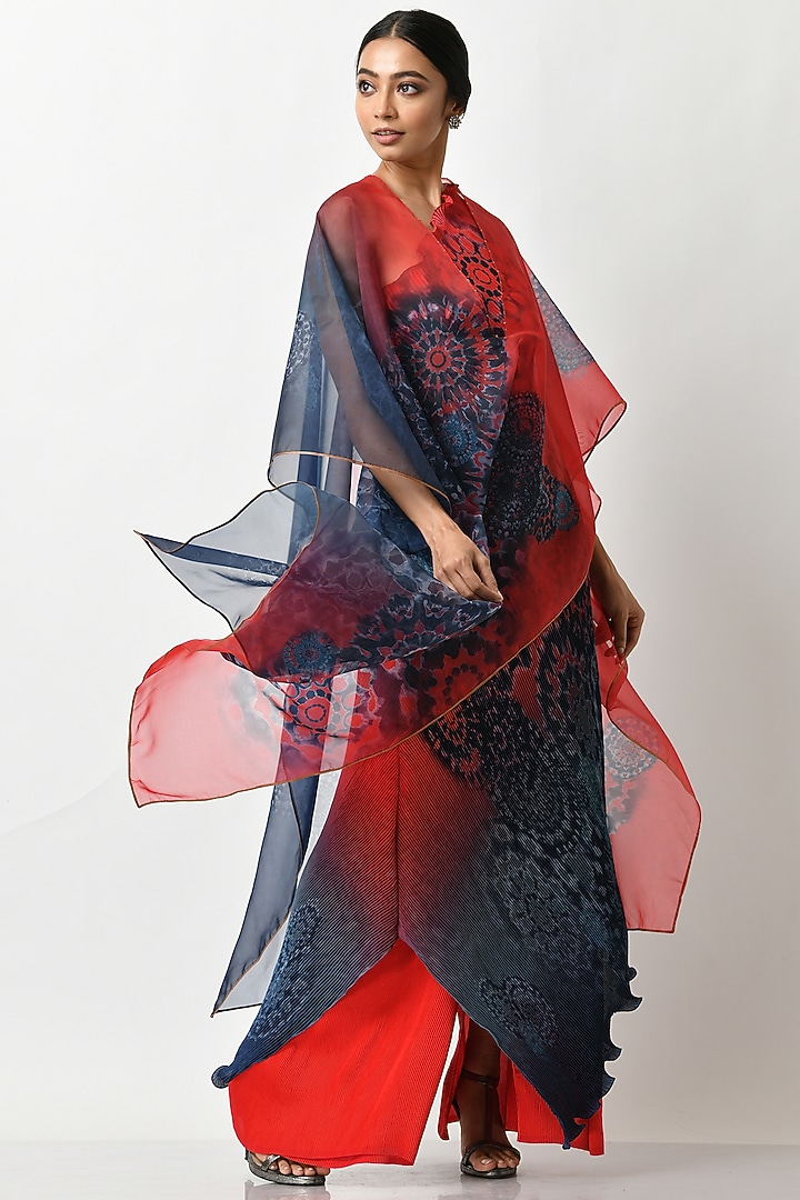 Red & Navy Batik Printed Drape by Kiran Uttam Ghosh at Pernia's Pop Up Shop