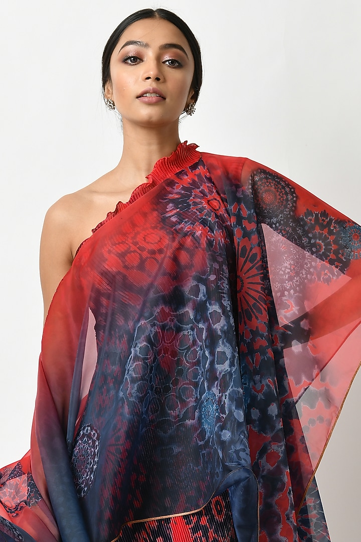 Red & Navy Batik Printed Drape by Kiran Uttam Ghosh at Pernia's Pop Up Shop