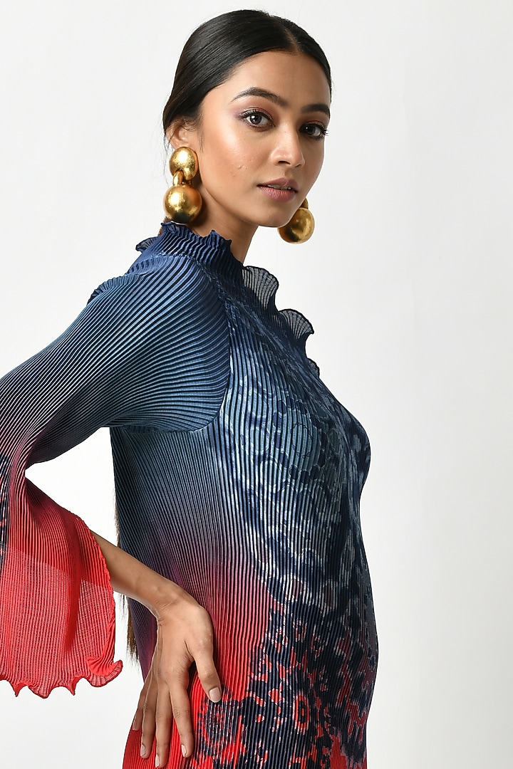 Navy & Red Batik Printed One-Shoulder Tunic by Kiran Uttam Ghosh at Pernia's Pop Up Shop