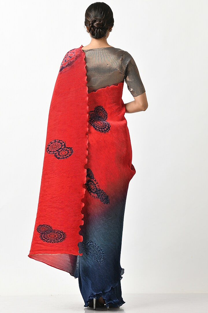 Red & Navy Pleated Polyester Mix Batik Printed Pleated Wedding Saree Set by Kiran Uttam Ghosh at Pernia's Pop Up Shop