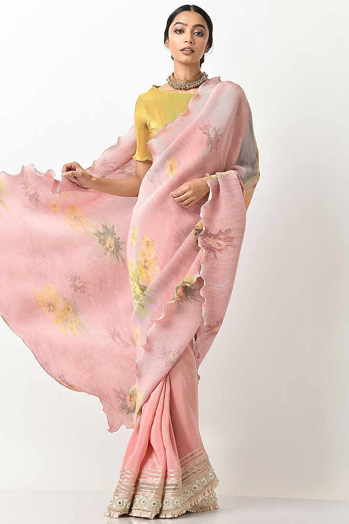 Peach Printed Pleated Wedding Saree Set by Kiran Uttam Ghosh at Pernia's Pop Up Shop