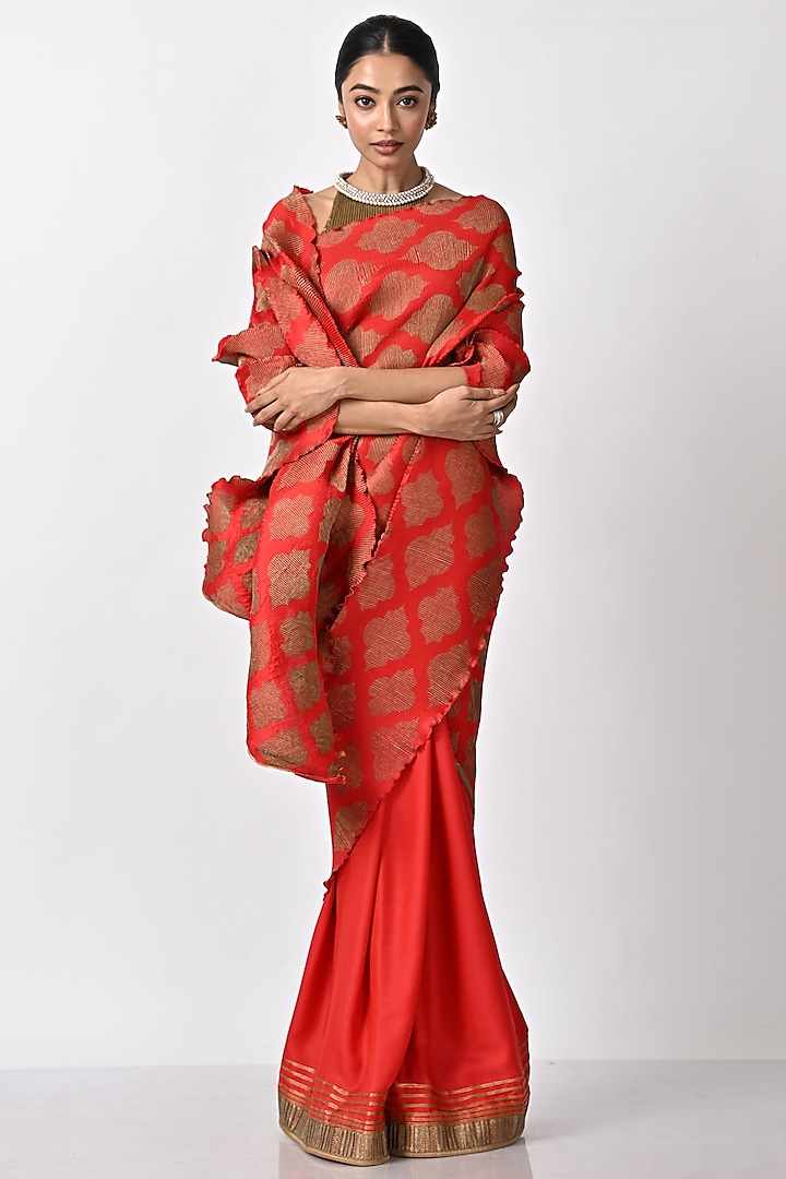 Red Organza Embroidered & Printed Pleated Saree Set by Kiran Uttam Ghosh
