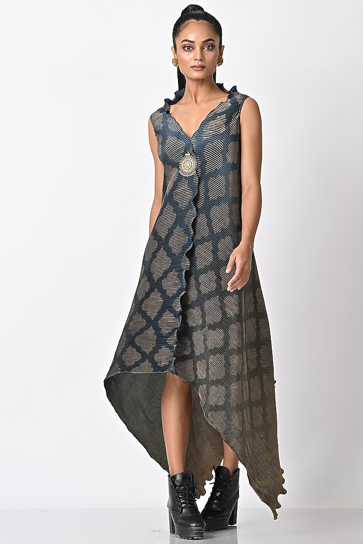 Navy & Olive Printed Wrap by Kiran Uttam Ghosh at Pernia's Pop Up Shop