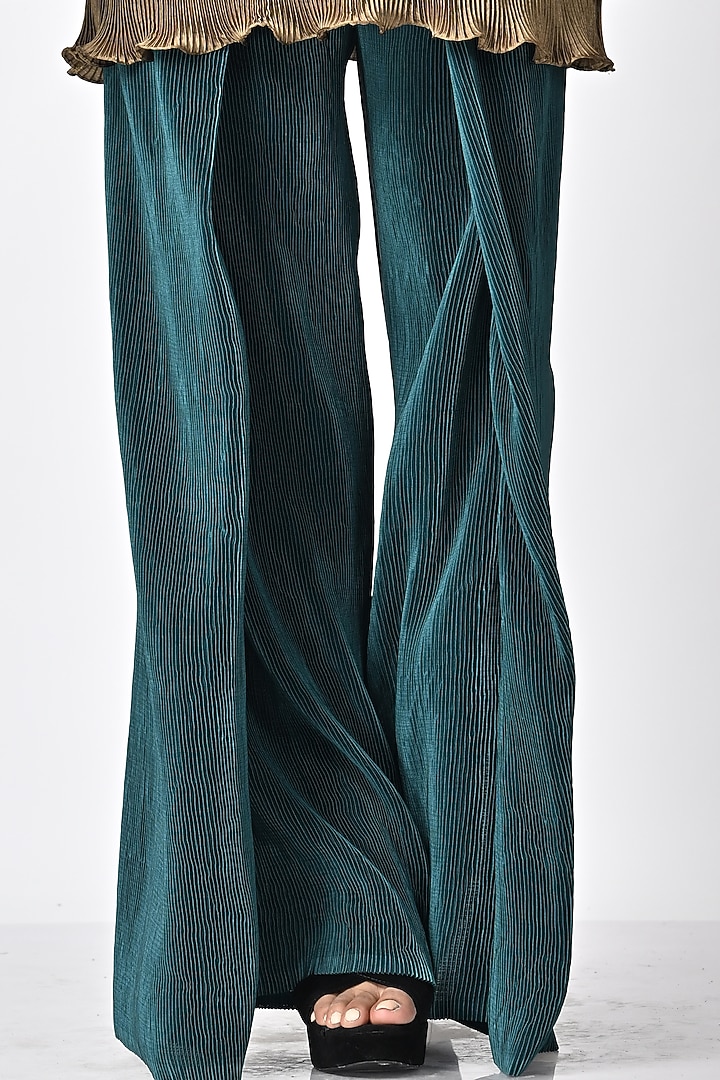 Navy & Olive Printed Kurta by Kiran Uttam Ghosh at Pernia's Pop Up Shop