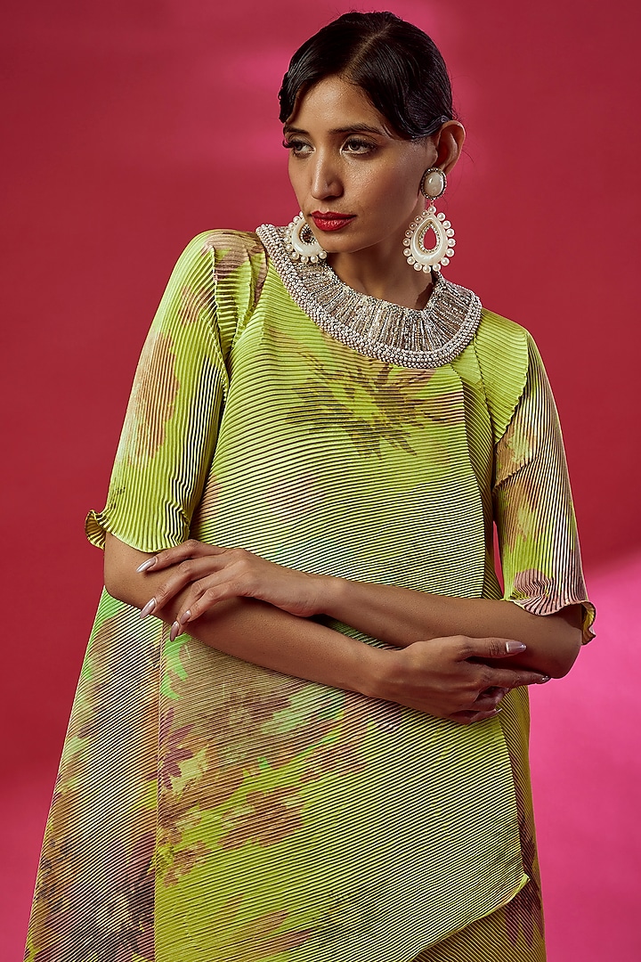 Cream Brocade Trouser Set by Kiran Uttam Ghosh at Pernia's Pop Up Shop