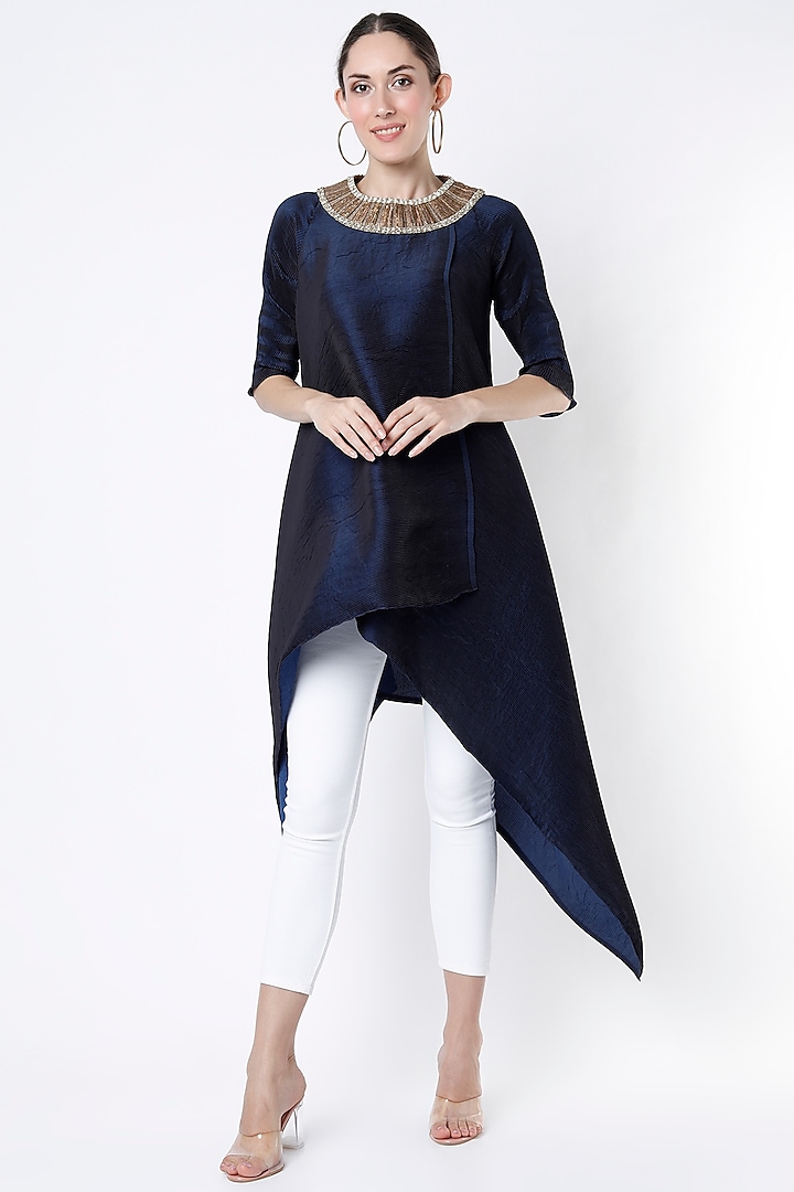 Navy Embroidered Wrap by Kiran Uttam Ghosh