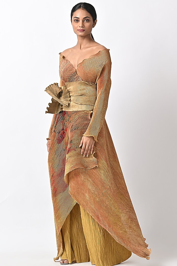 Gold Pleated Polyester Belt by Kiran Uttam Ghosh at Pernia's Pop Up Shop