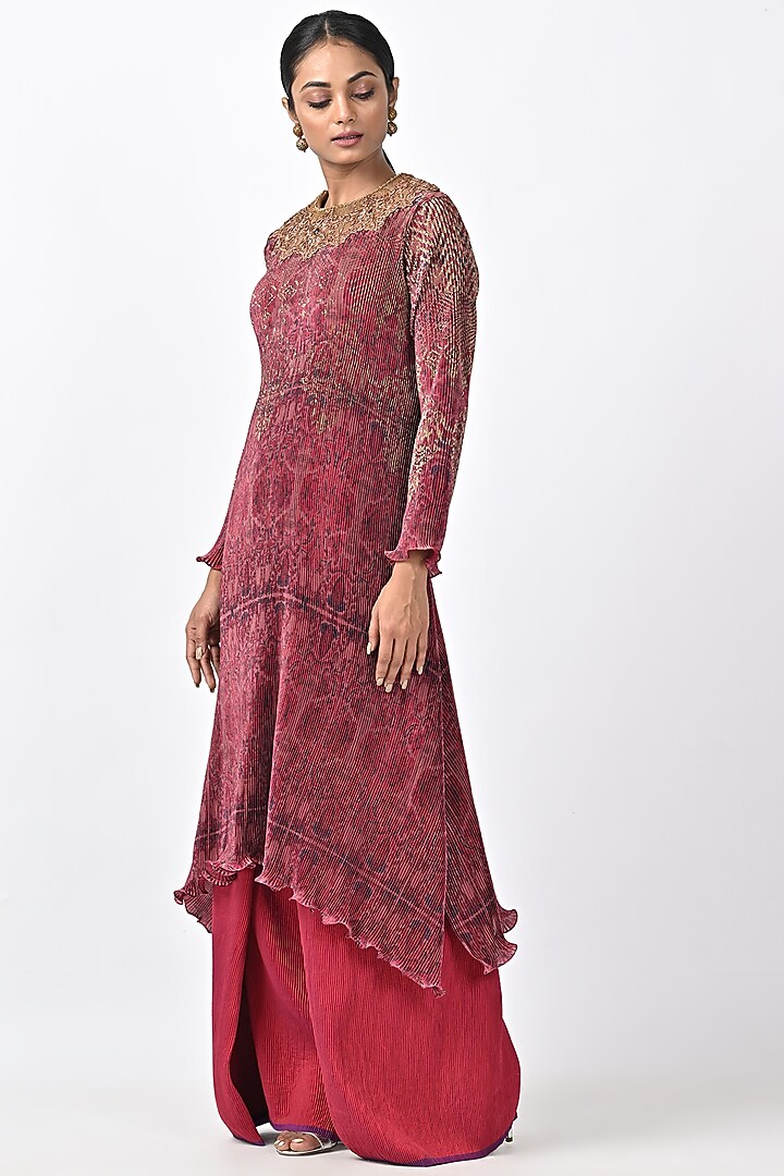 Red Embroidered Kaftan by Kiran Uttam Ghosh at Pernia's Pop Up Shop