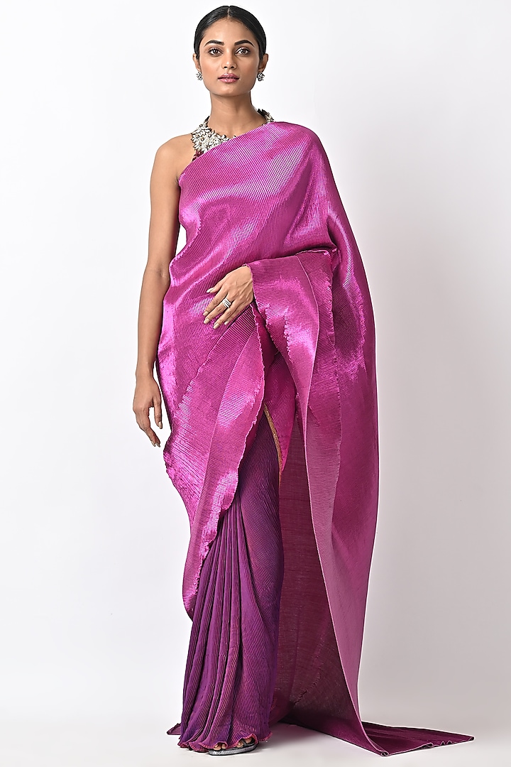 Plum-Pink Pleated Saree Set by Kiran Uttam Ghosh at Pernia's Pop Up Shop