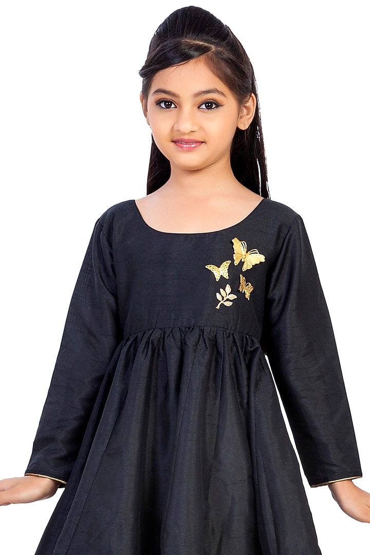 Black Silk Lace Embroidered Kurta Set For Girls by K&U at Pernia's Pop Up Shop