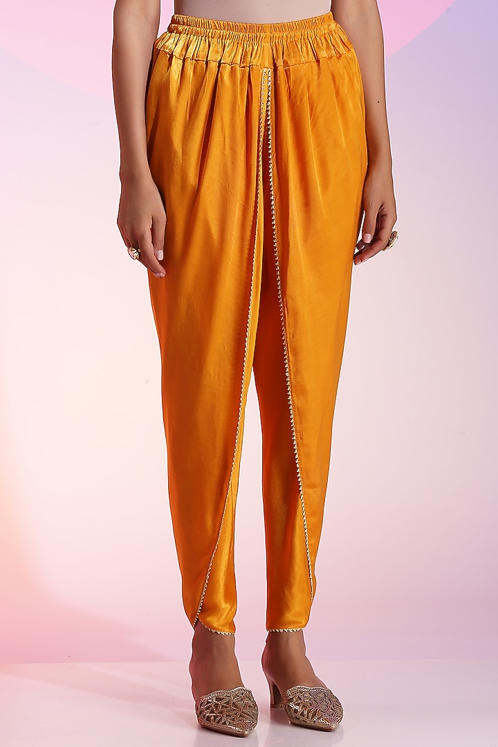 Mango Yellow Gajji Cupro Embroidered Kurta Set by Kudi Pataka Designs  at Pernia's Pop Up Shop