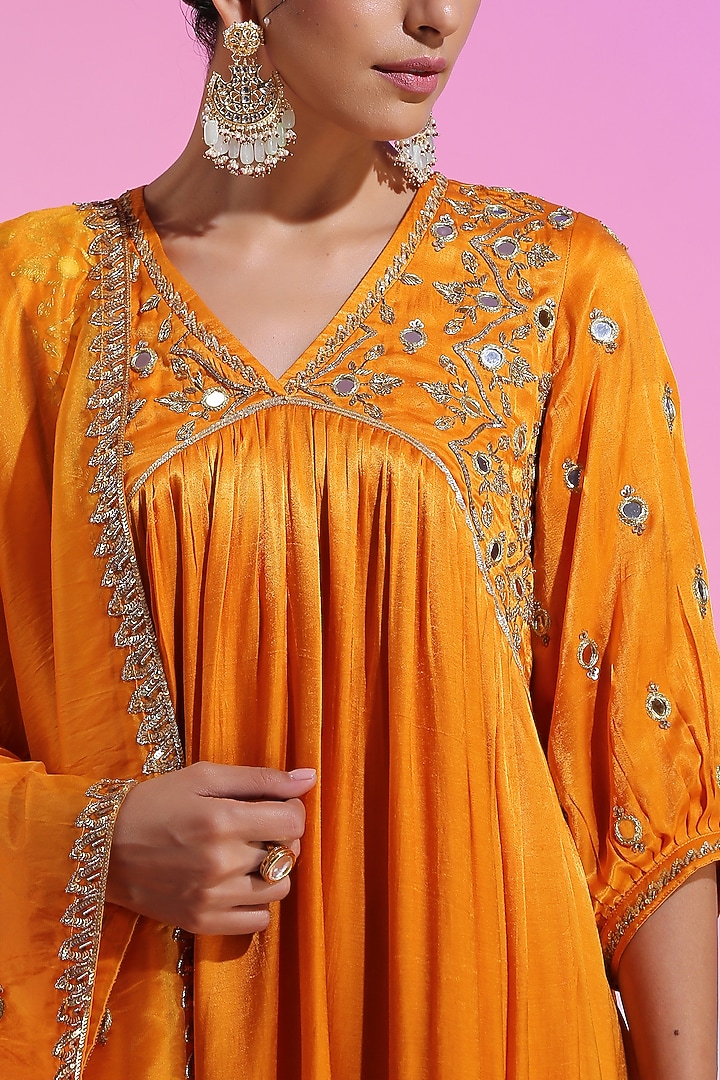 Mango Yellow Gajji Cupro Embroidered Kurta Set by Kudi Pataka Designs  at Pernia's Pop Up Shop