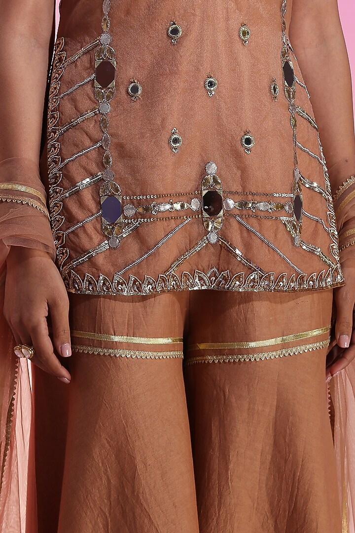 Mink Beige Organza Embroidered Kurta Set by Kudi Pataka Designs  at Pernia's Pop Up Shop