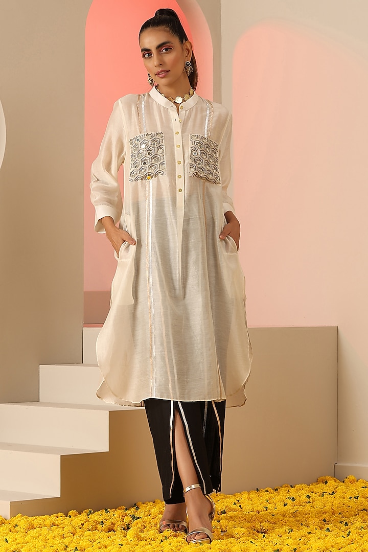 Ivory Cotton SIlk Mirror Embroidered Oversized Kurta Set by Kudi Pataka Designs at Pernia's Pop Up Shop