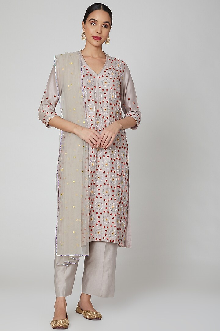Grey Embroidered Kurta Set by Kudi Pataka Designs at Pernia's Pop Up Shop